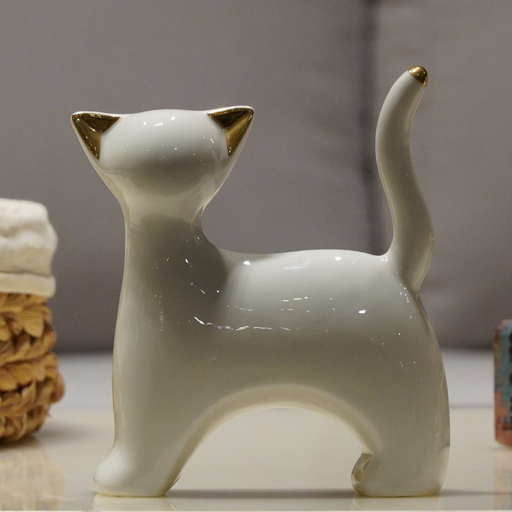 Animal Figurine White Cat 6192