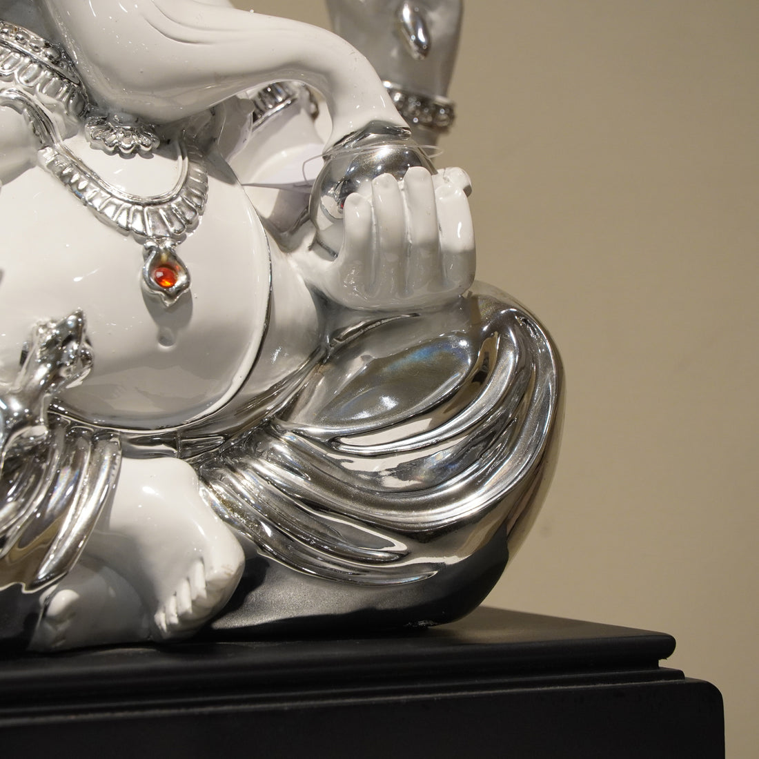 White Silver Lord Ganesha