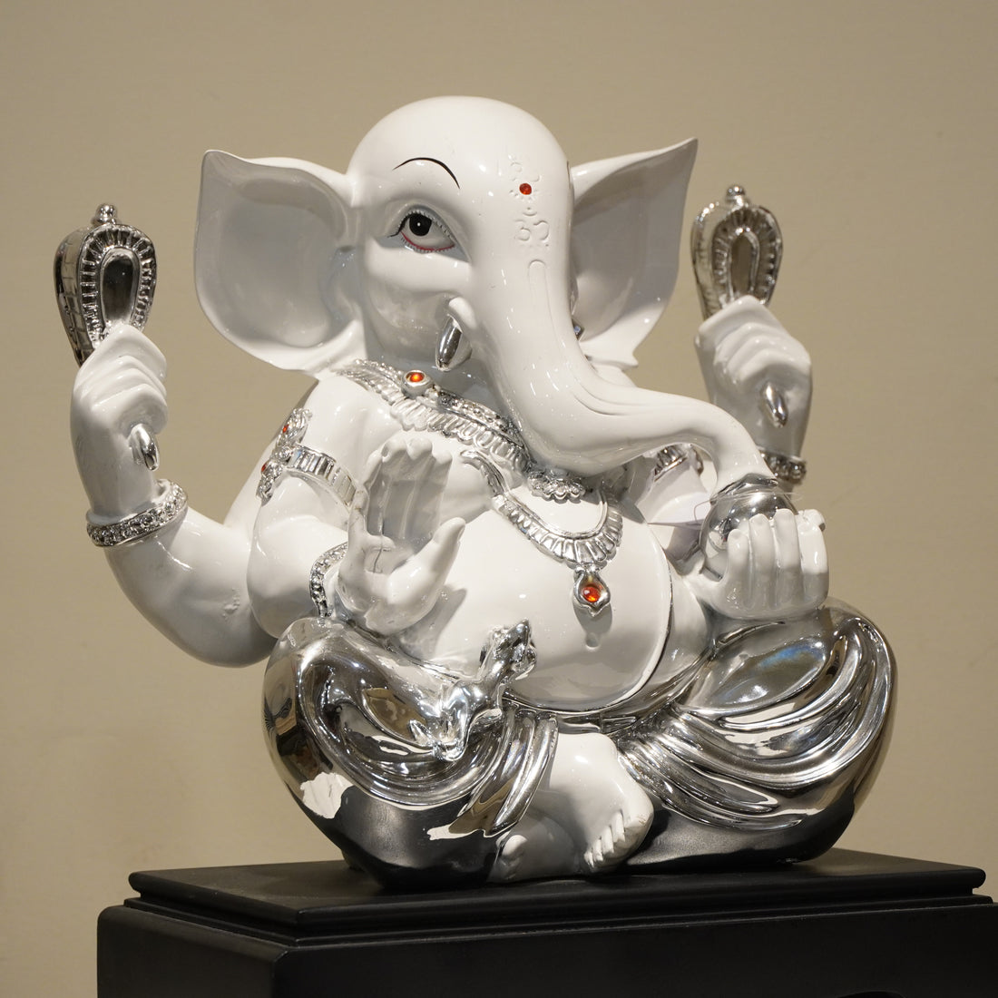 White Silver Lord Ganesha