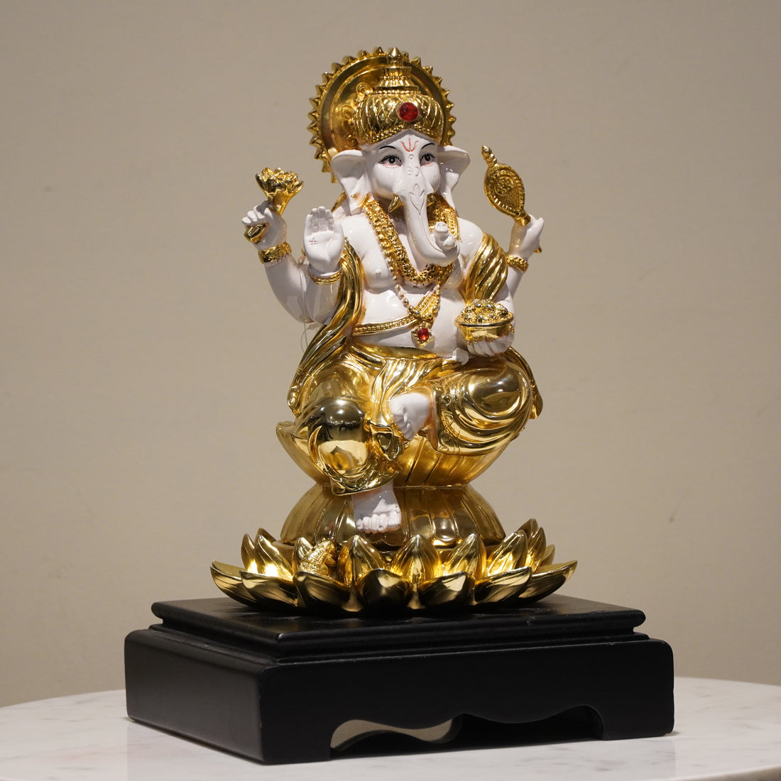 White Golden Lord Ganesha